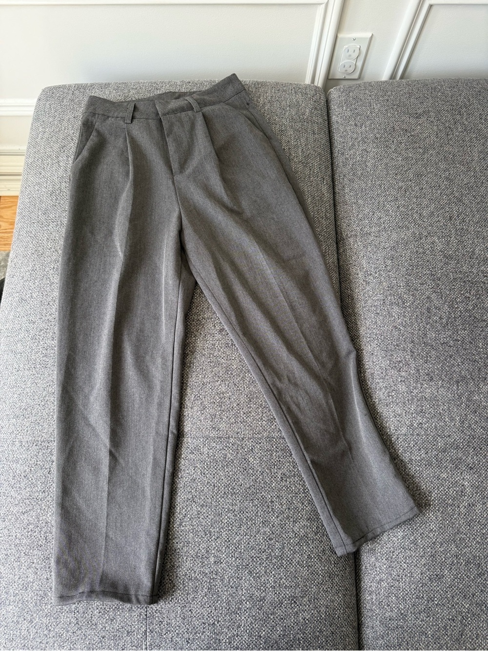 Women's Grey Pleated Dress cropped ankle Pants